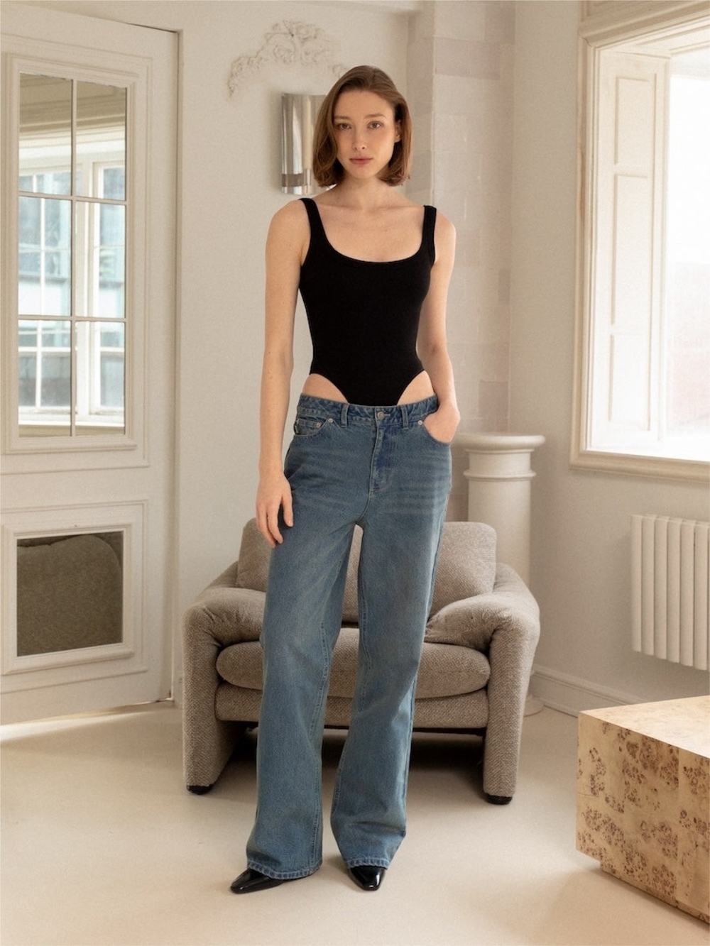 High-Rise Wide-Leg Jeans in Medium Blue Wash